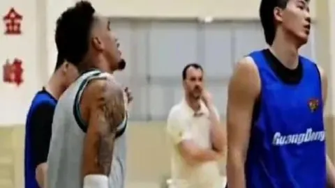 独家揭秘！火箭VS灰熊激战在即：4中3NBA前瞻，总分悬念一触即发！
